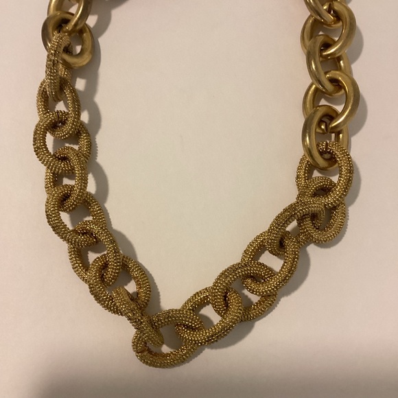 Banana Republic Necklace Chunky Gold Tone Textured Statement Piece - Picture 9 of 10